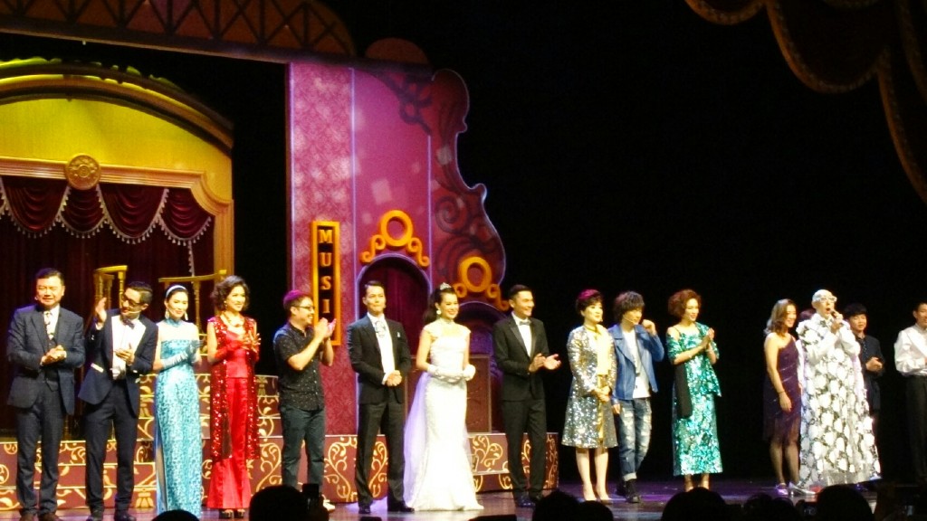 show-25.jpg