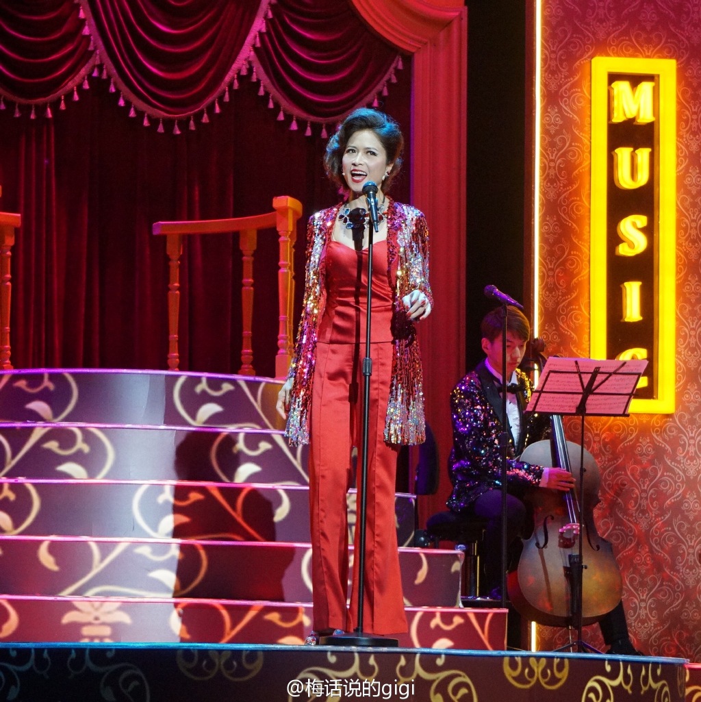 show-84.jpg