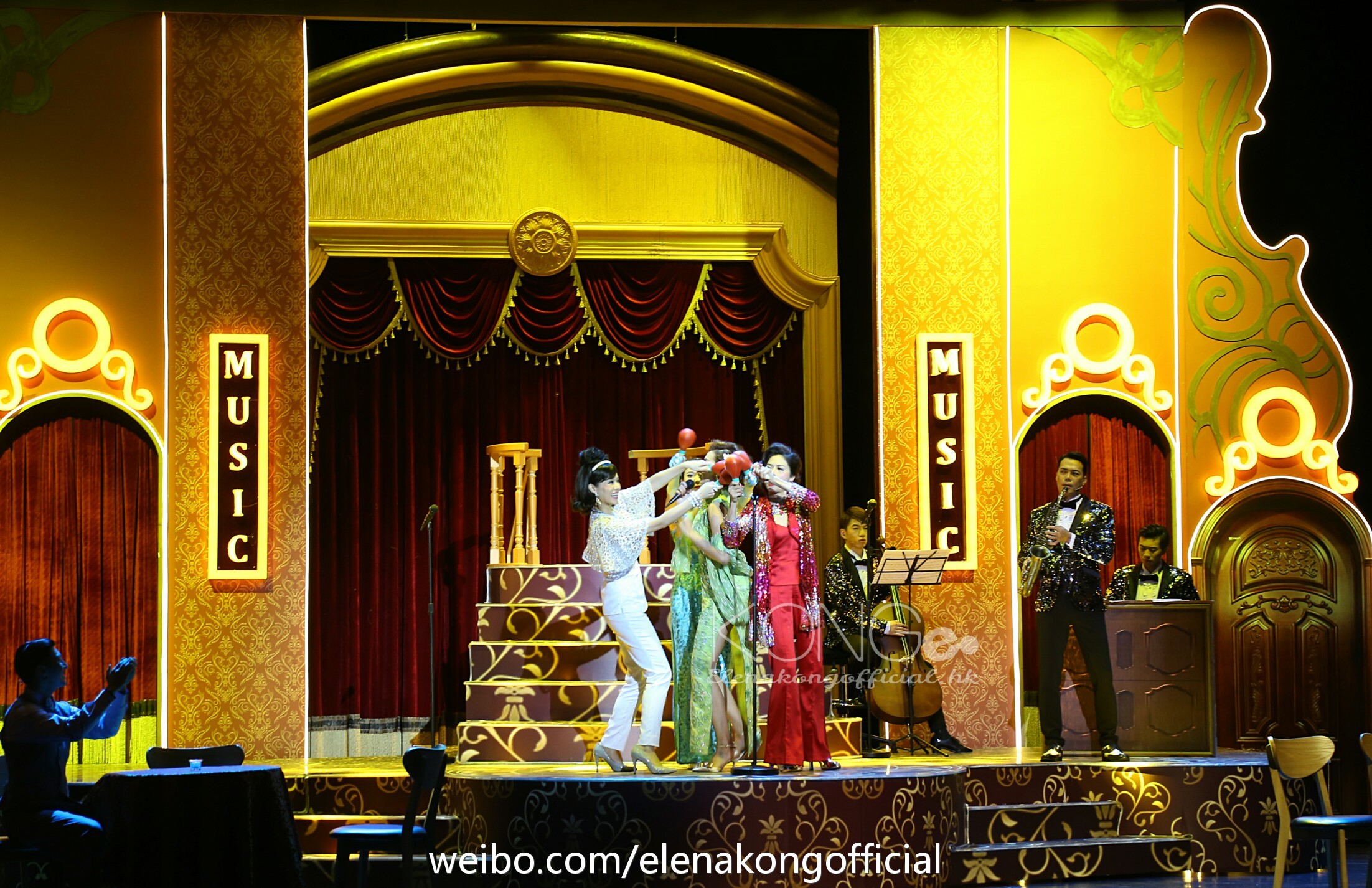 show-118.jpg