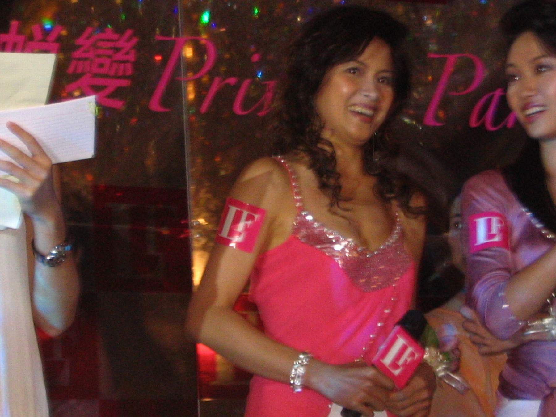 AywV3poM.jpg